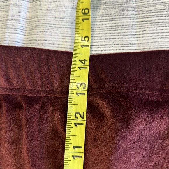 Old Navy • Burgundy Velour Leggings • Sz 4X - Picture 4 of 7